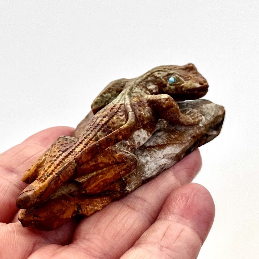 Zuni Spirits is proud to represent a variety of Zuni fetish carvers, includingStaley Natewa (d.)|Picasso marbleLizard on a rockLizard on a rock!