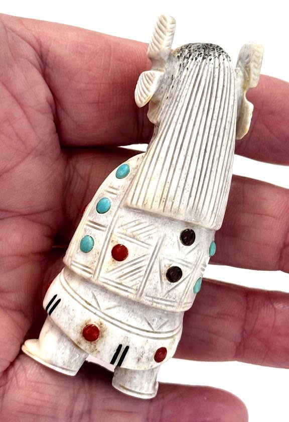 Zuni Spirits is proud to represent a variety of Zuni fetish carvers, including Troy Sice | Antler| Zuni Maiden|  Mule Deer Antler Zuni Maiden