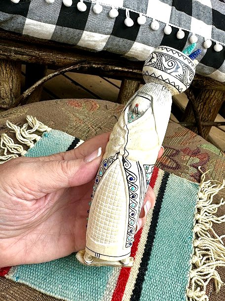 Zuni Spirits is proud to represent a variety of Zuni fetish carvers, including N. Cooeyate & J. Ghahate| AntlerOlla Maid!